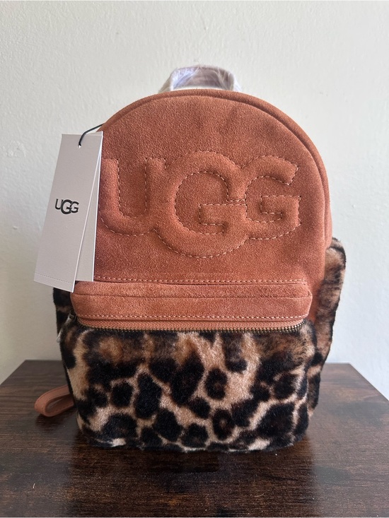 UGG Handbags - UGG DANNIE 11 BACKPACK SHEEP 100% SUEDE, SHEEPSKIN, COW LEATHER NWT